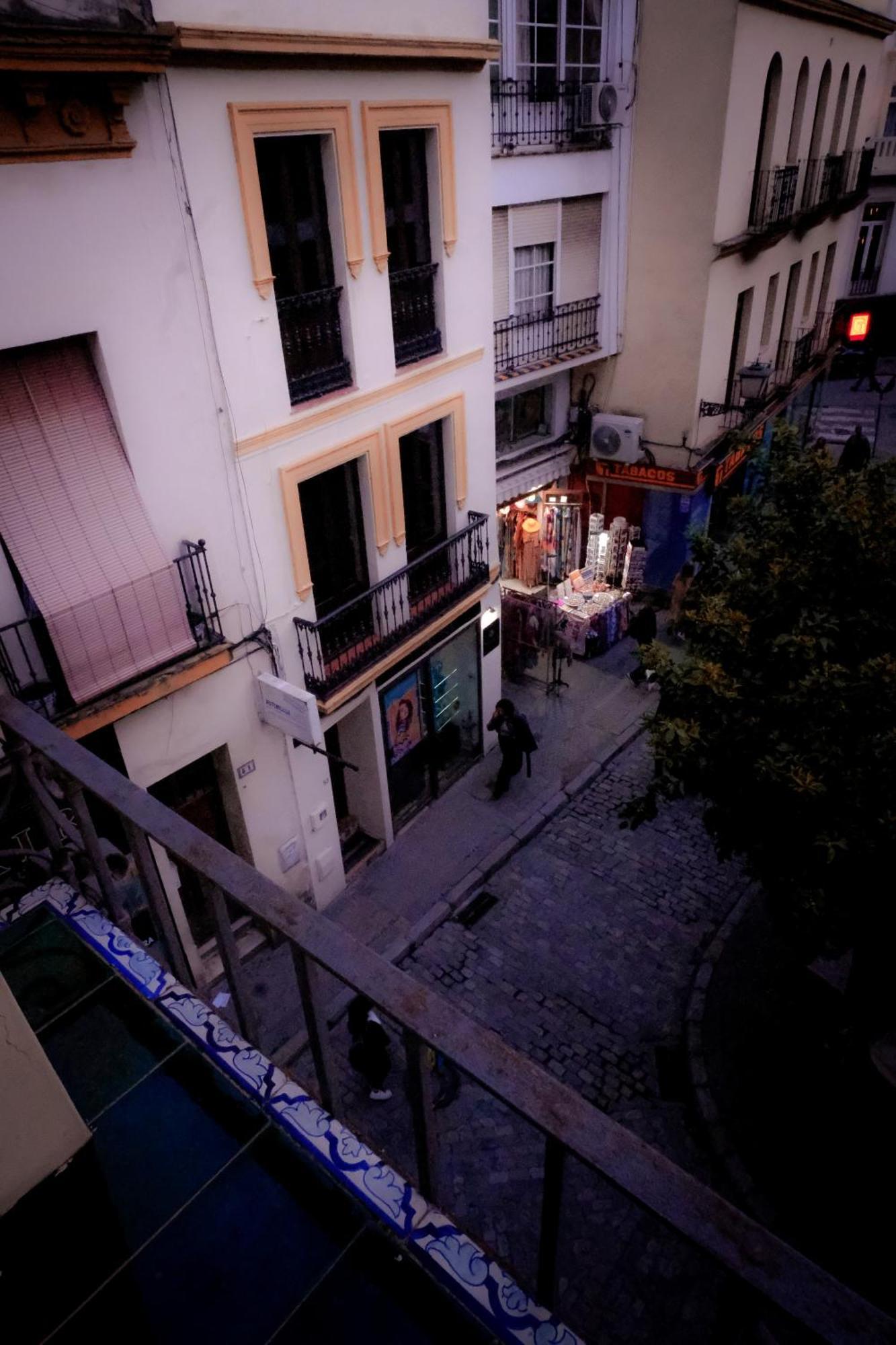 Apartamentos San Roque Seville Exterior photo